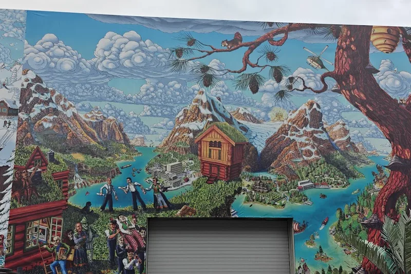 The fjord mural on the gable of Skur 13